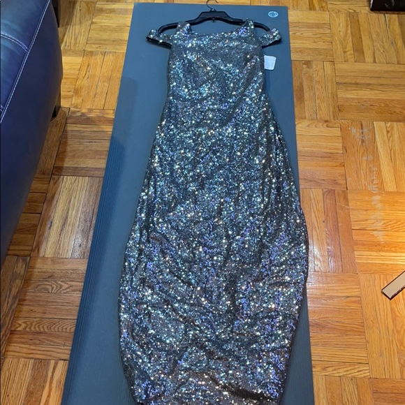 Evening gown - Picture 11 of 16